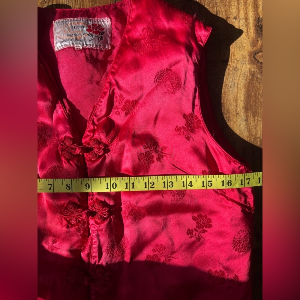 Vintage Peony Brand Shanghai China Silk Vest with Button Closure - Picture 3 of 4
